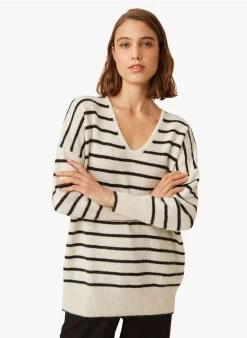 FLAME - Gestreepte Trui Van Alpacamix Met V-hals | Gestreepte -Wilson.NL 3985146