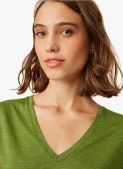 IRIS - Recht T-shirt Met V-hals Katoenblend | Groen -Wilson.NL 3985207