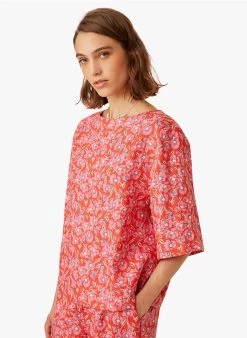 ELEANOR - Ruimvallende, Linnen Blouse Met Bloemenprint | Rood -Wilson.NL 3985270