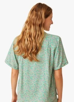 ESTELLE - Blouse Met Cubaanse Kraag En Print | Groen 12 ESTELLE - Blouse Met Cubaanse Kraag En Print | Groen -Wilson.NL 3985323