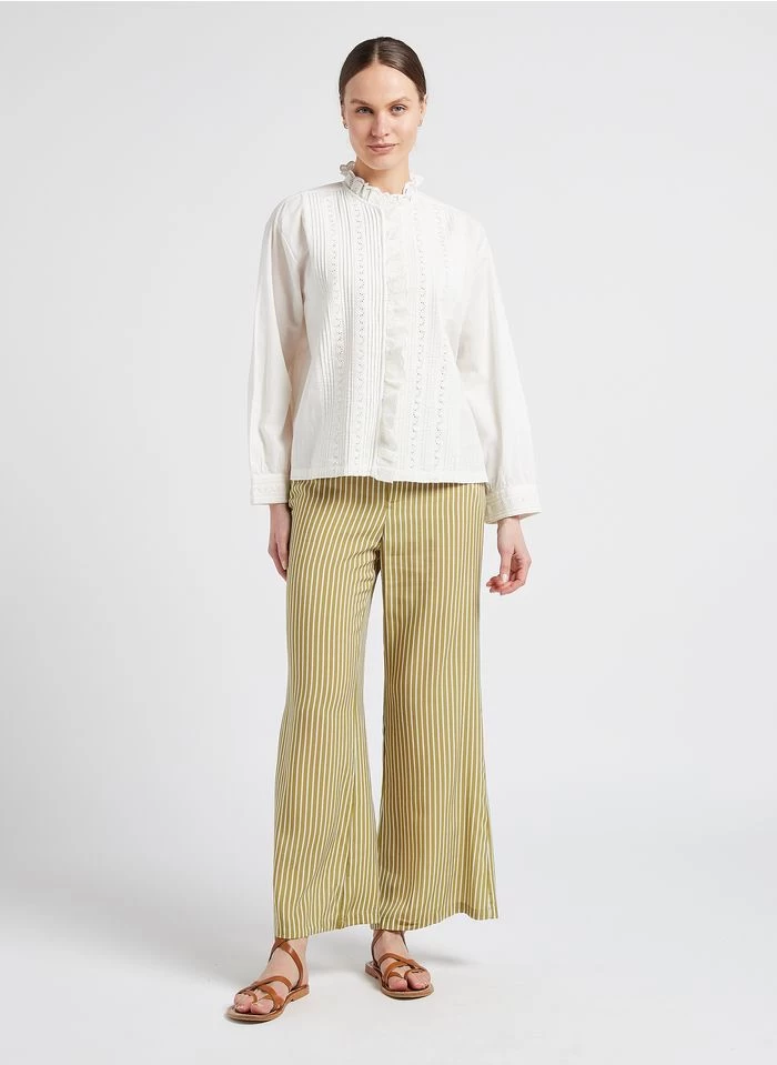 EURELIANA - Katoenen Blouse Met Opstaande Kraag En Borduursel | Wit 5 EURELIANA - Katoenen Blouse Met Opstaande Kraag En Borduursel | Wit - Image 4