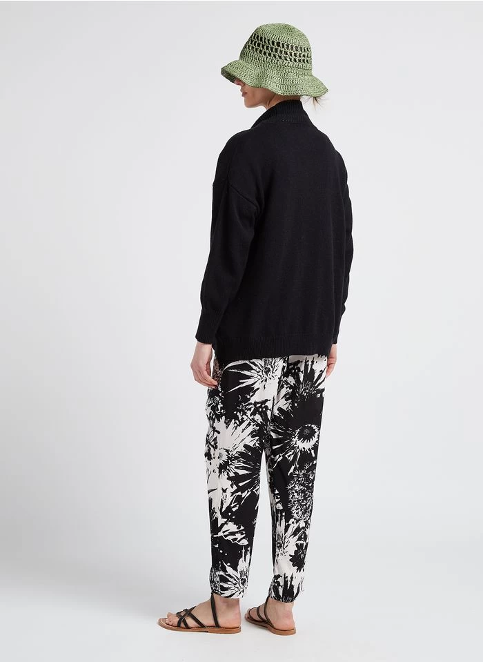 ELANA - Katoenen Blouse Met Klassieke Kraag | Wit 5 ELANA - Katoenen Blouse Met Klassieke Kraag | Wit - Image 3