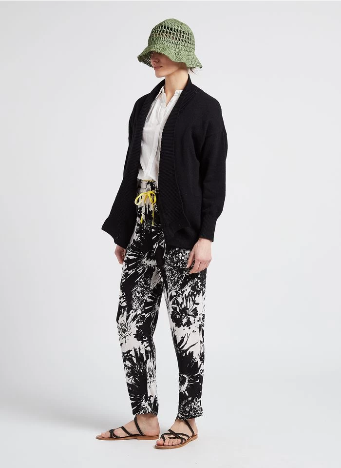 ELANA - Katoenen Blouse Met Klassieke Kraag | Wit 4 ELANA - Katoenen Blouse Met Klassieke Kraag | Wit - Image 2