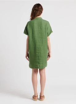 ELINE - Korte, Linnen Jurk Met Klassieke Kraag | Groen -Wilson.NL 4124103