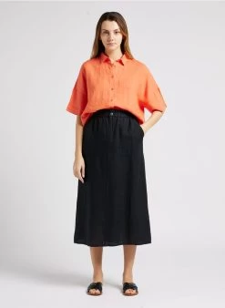 ELISA - Wijde, Soepelvallende, Linnen Blouse | Rood 10 ELISA - Wijde, Soepelvallende, Linnen Blouse | Rood -Wilson.NL 4137190