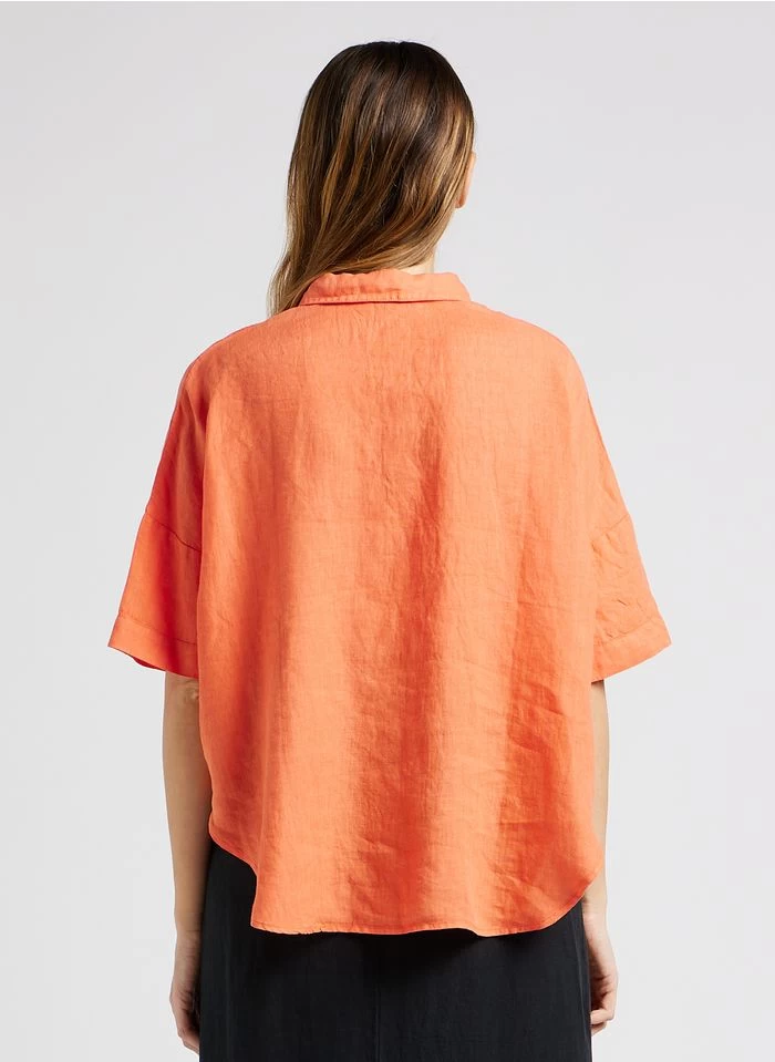 ELISA - Wijde, Soepelvallende, Linnen Blouse | Rood 4 ELISA - Wijde, Soepelvallende, Linnen Blouse | Rood - Image 2