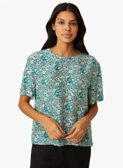 EVIKA - Ruimvallende Top Met Ronde Hals | Blauw -Wilson.NL 4213035